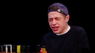 Hot Ones - Pete Davidson (Biskutt)