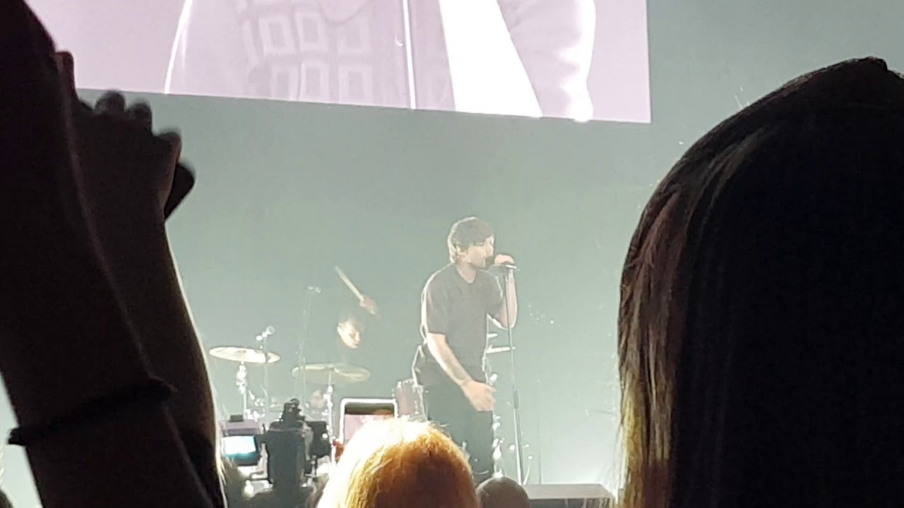 Louis Tomlinson - Just Hold On live at Hits Live 17/11/19