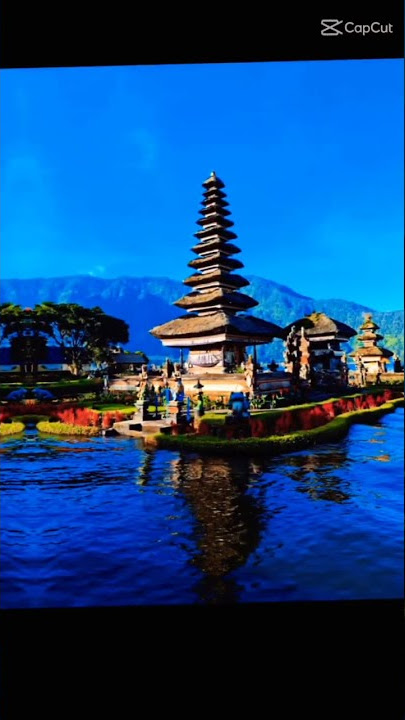 PEMANDANGAN PULAU BALI