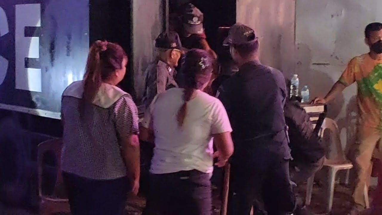 จัดไปที่พักคนเก่ง‼️หมอลำเล่นต่อ #อุดรธานี  #หน้าเวที #สาวน้อยลำเพลินshow #ไทสุรินทร์สัญจร 