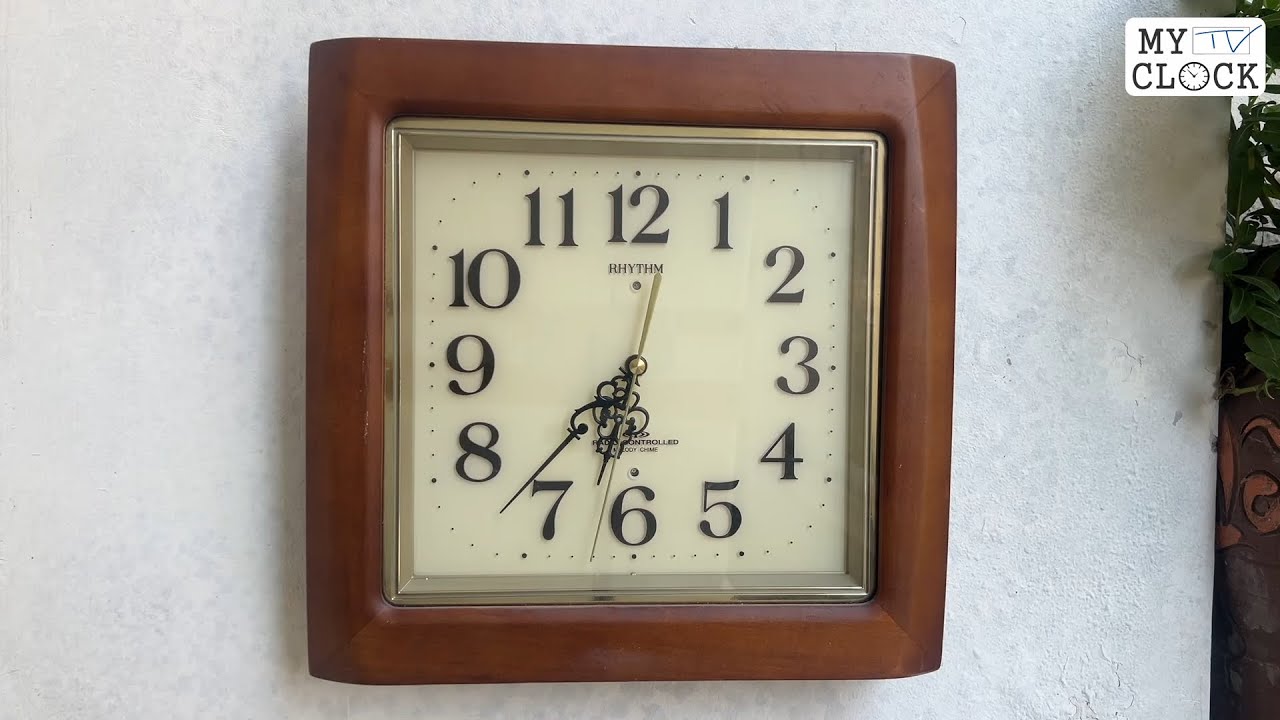 Rhythm 4MN468 RH Wooden Wall Clock Chime｜リズム 木製 掛け時計