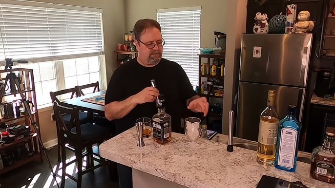 Bev by Black & Decker Cocktail Maker Review: Let the Robot Tend Bar