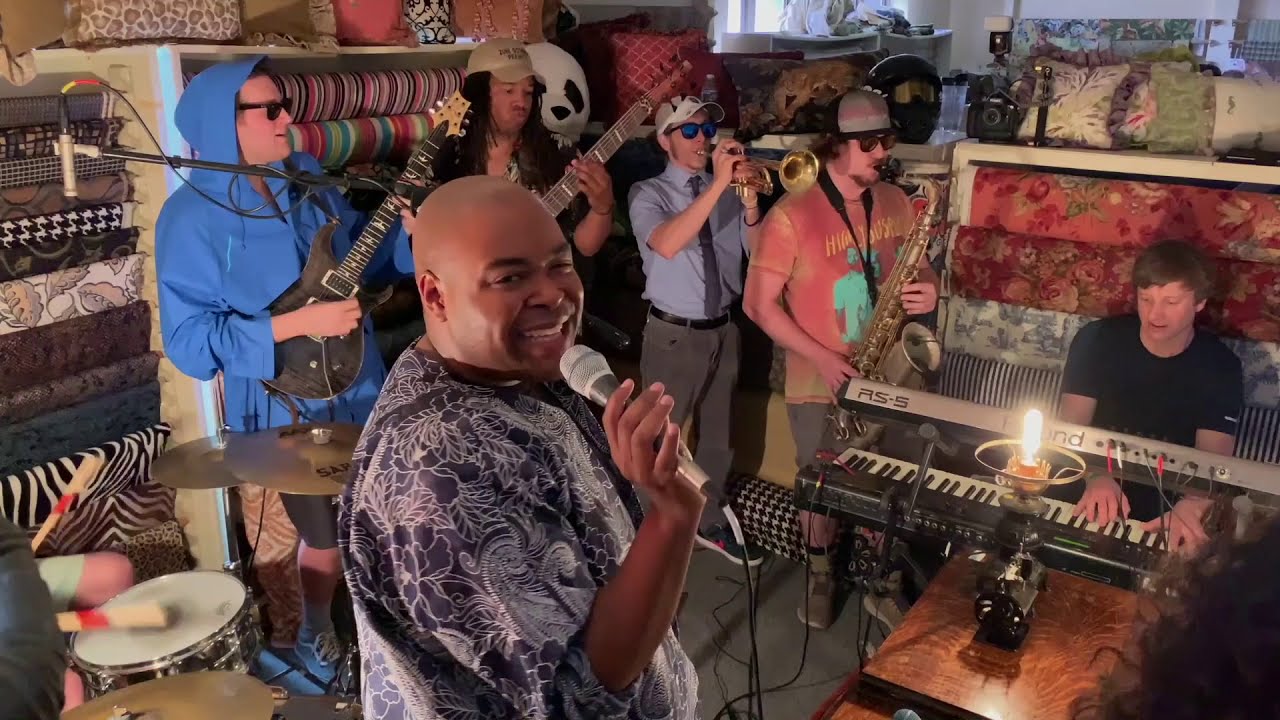 Watch Paper Aliens - Sidewalk on YouTube Watch Paper Aliens - Sidewalk on YouTube