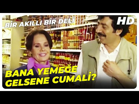 Bir Akıllı Bir Deli | Nur Hanım, Cumali'yi Tanımak İstiyor | Türk Filmi