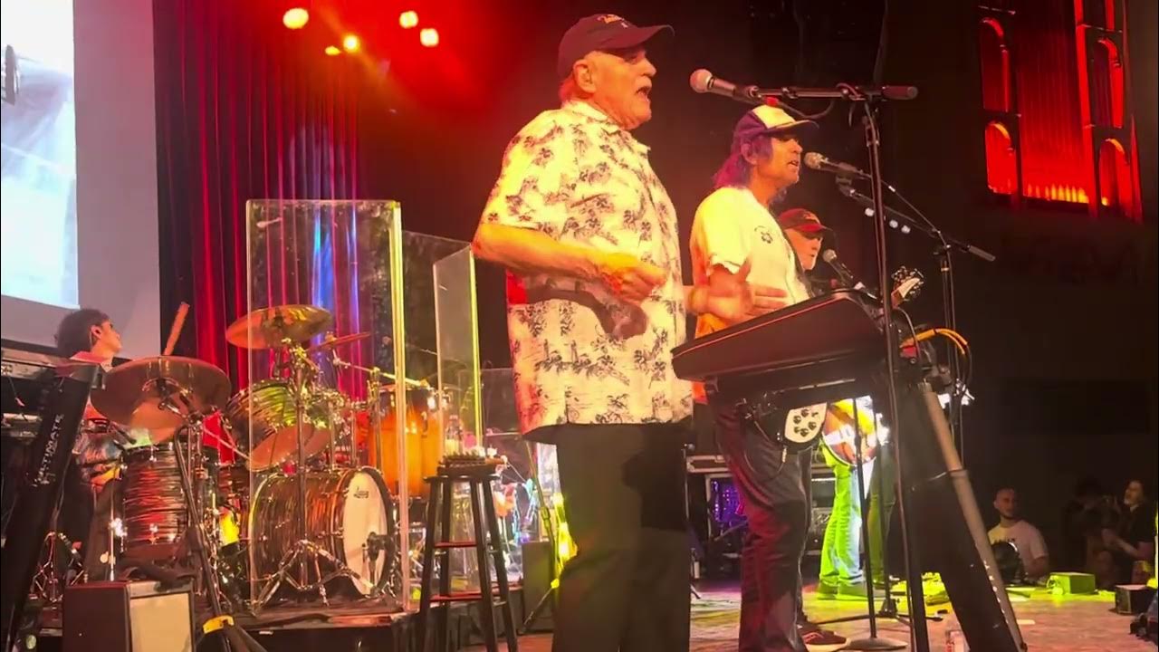 The Beach Boys with John Stamos - Don't Worry Baby - Live New York City 6/13/25