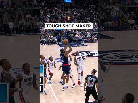 Kawhi Leonard fadeaways do not get old…