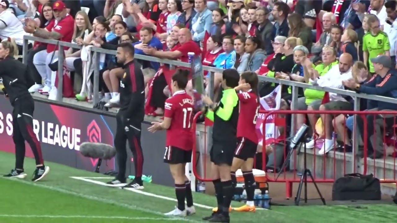 Lucia Garcia and Vilde Bøe Risa Subbed In to Win The Game at 1-1