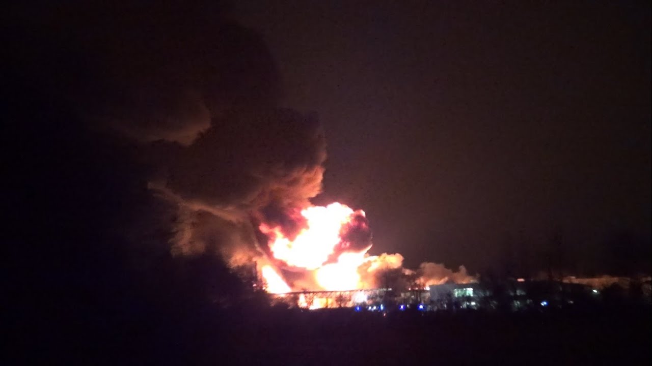 Großbrand bei der Firma Cartonplast in Dietzenbach am 26.11.2014