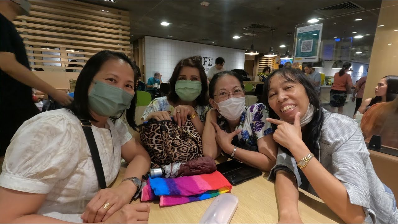 UNEXPECTED BAG RAID - YouTube