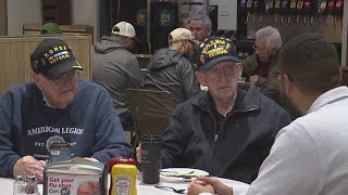 Hy-Vee breakfast brings veterans together over coffee and camaraderie