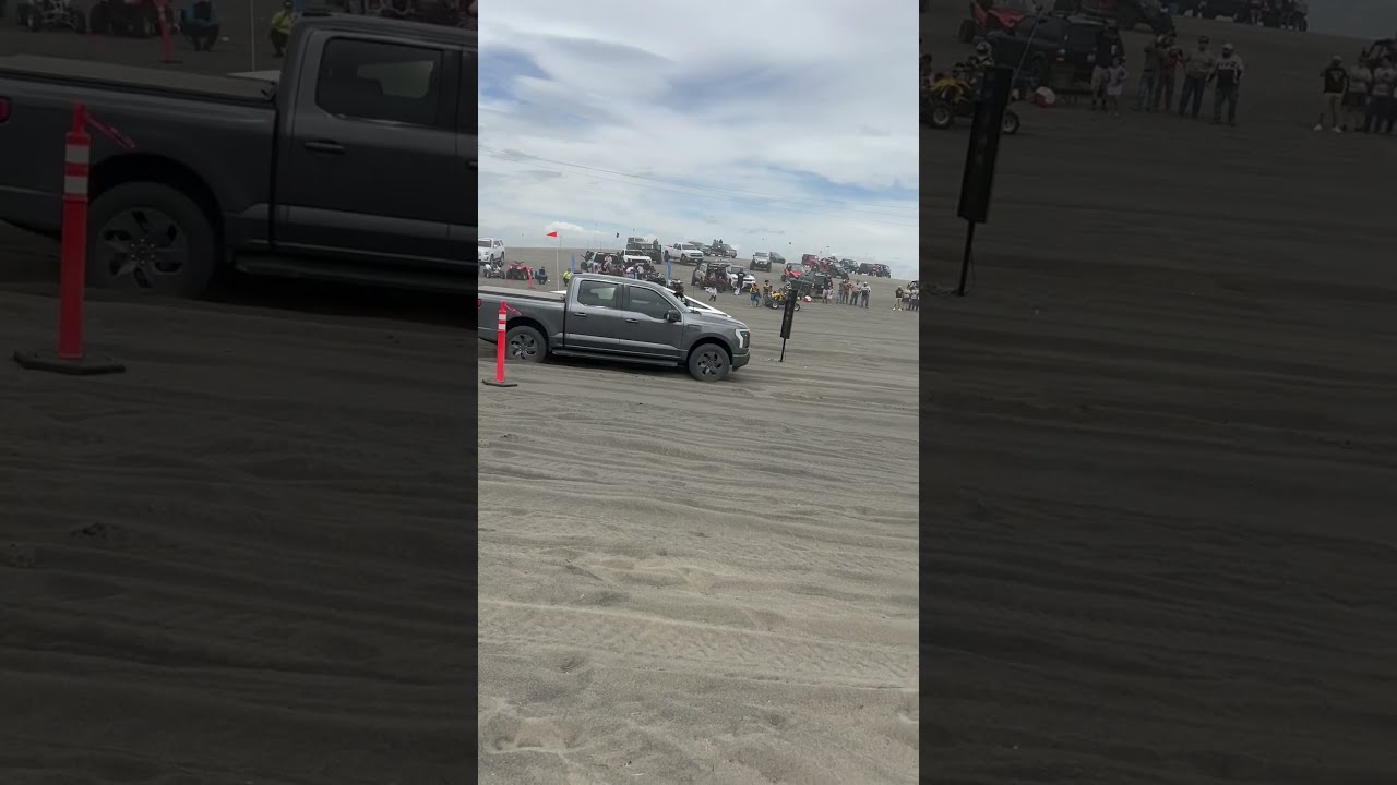 Ford Lightning VS Tesla Cybertruck