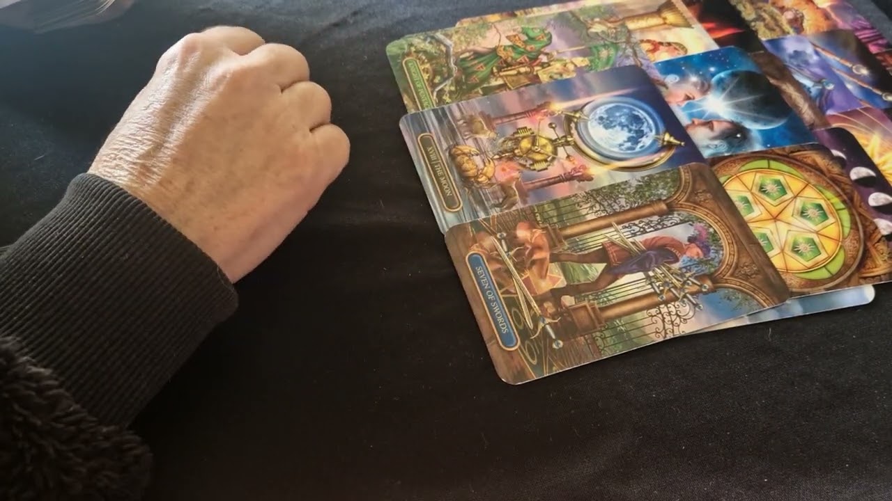 🍀🍀🍀🌷🌷🌷 Τι κρύβει ο αγαπημένος σασ πίσω από τη σιωπή του; ❤️❤️❤️