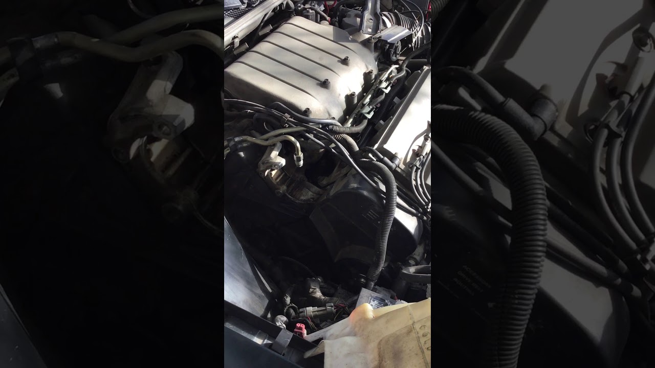 Camshaft position sensor Z34 Monte Carlo - YouTube