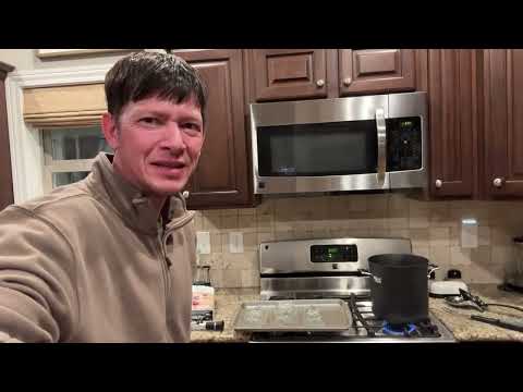 Boiling maple sap into maple syrup