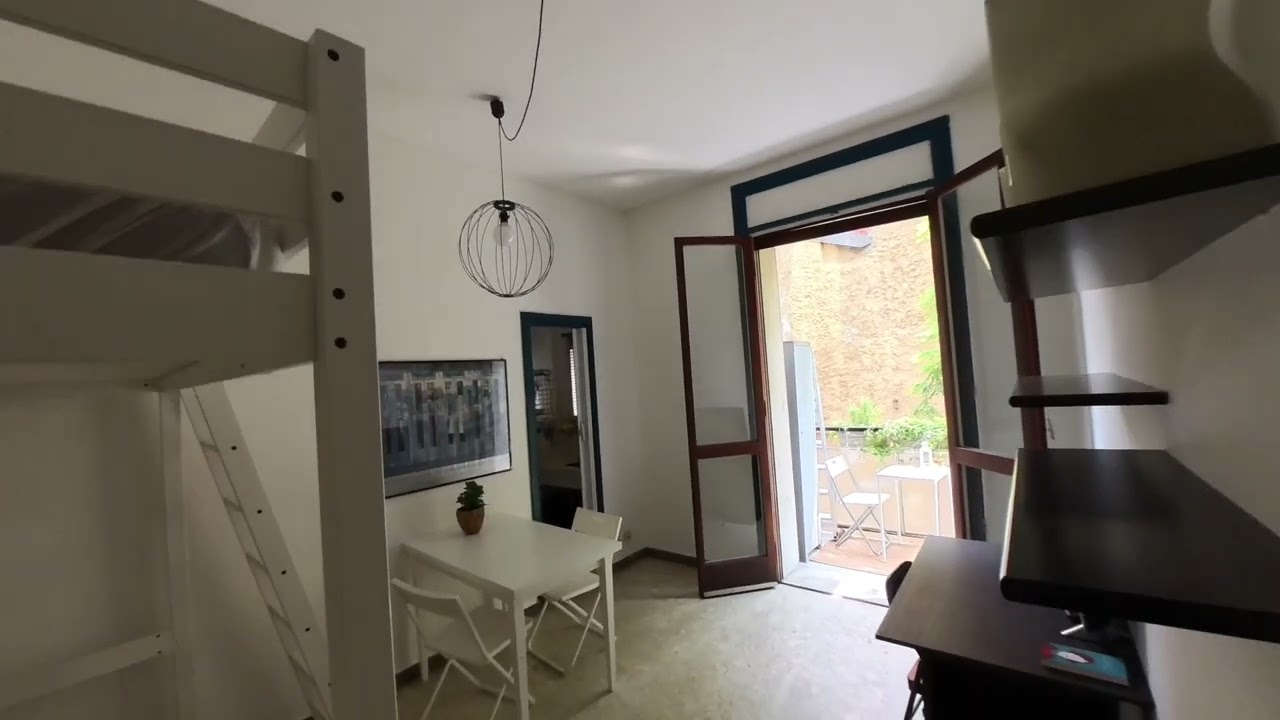 VIA GIAN GIACOMO MORA - Monolocale con balcone