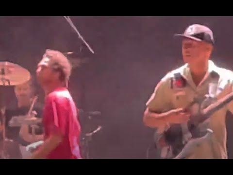 Rage Against The Machine play 1st live show in 10 years video on line - Alpine Valley Fest