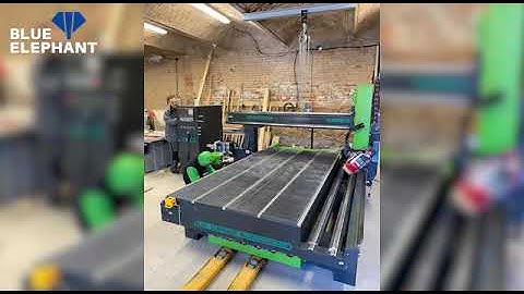 Czech customer received ELE1530ATC 4A machine, and shared the video