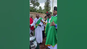 MUTHEE KiENGEI (pastor Ben)dedicating my ministry car at AIPCA Gatundu cathedral....