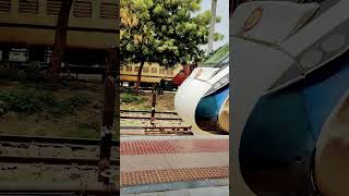 train 🚃 #travel #banaras #vandebharatexpress #vandebharat #vandebharath #train