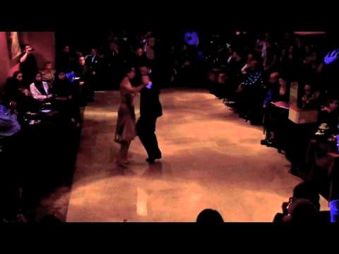 Lorena Ermocida y Fabian Peralta en Porteño y Bailarin. 1