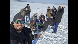 Cu Prietenii La Pescuit La Copca