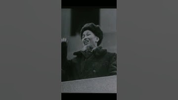 Bác Hồ dự lễ duyệt binh ở Liên Xô • TikTok Lịch Sử Việt Nam 🇻🇳 @historyrvn Video bị bản quyền nhạc