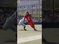 迫り来る敵のタックルを交わしゴール前まで一気に前進🏃‍♂️ #アメフト