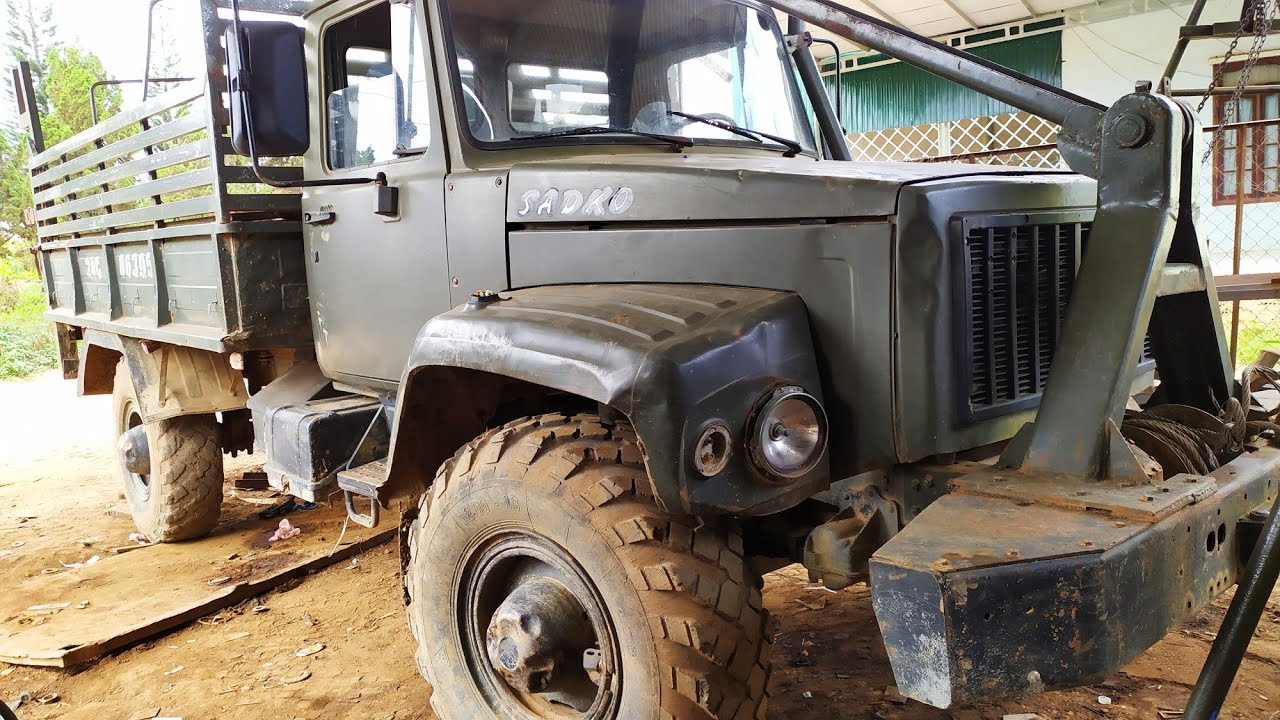 Xem từng chi tiết chiếc xe này mua của quân đội.