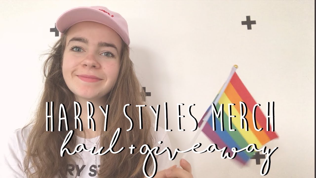 HARRY STYLES MERCH HAUL- Amber Roseanna 