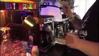 Kahvinkeittimen puhdistaminen | Grinders Coffee Lounge