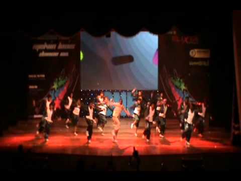 Melvin Louis Pee Loon Performance @ One - Dance In...