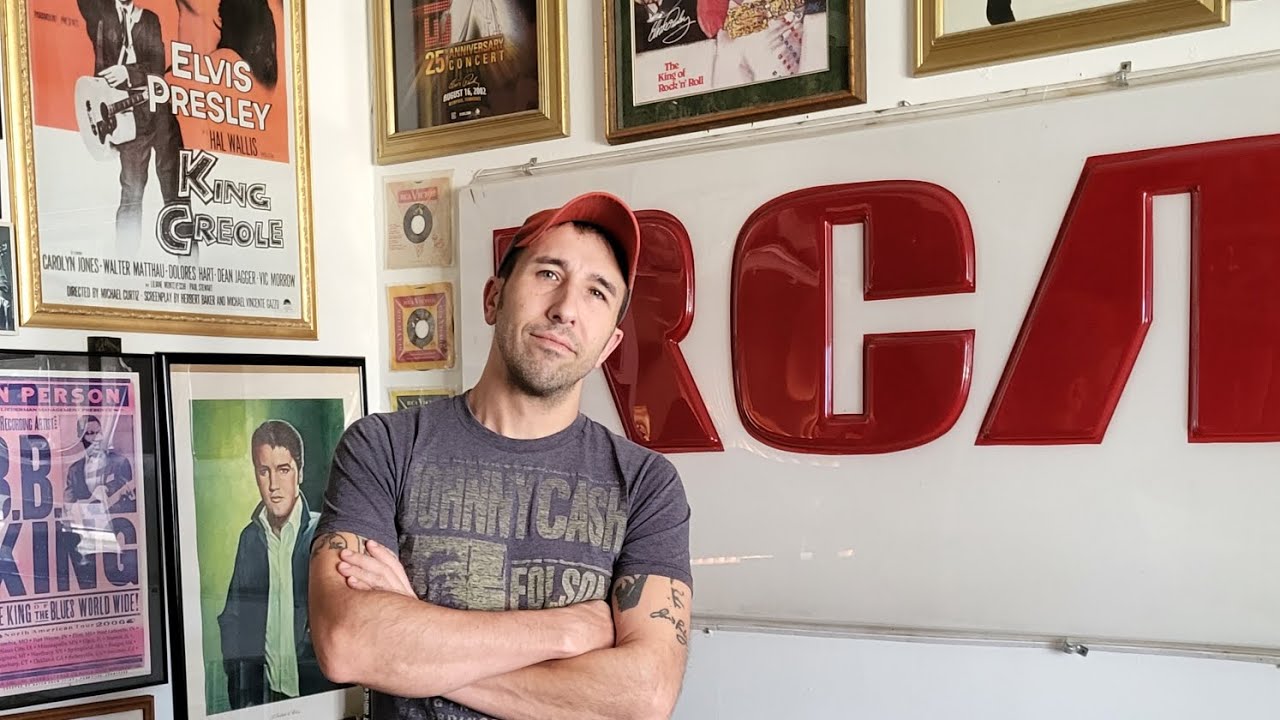 A New Tour Of My Elvis Collection Showing Different Items #elvispresleyfan #graceland #elvismovie