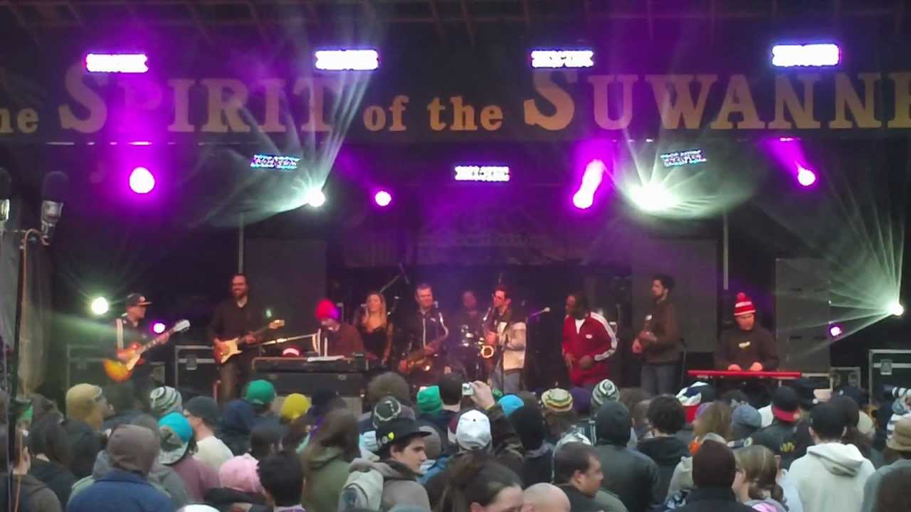 YouTubeでAURA Music Festival 2013: Kung Fu's Tribute To Stevie Wonder w Nigel Hall "I Wish" 2-16-2013を視聴 YouTubeでAURA Music Festival 2013: Kung Fu's Tribute To Stevie Wonder w Nigel Hall "I Wish" 2-16-2013を視聴
