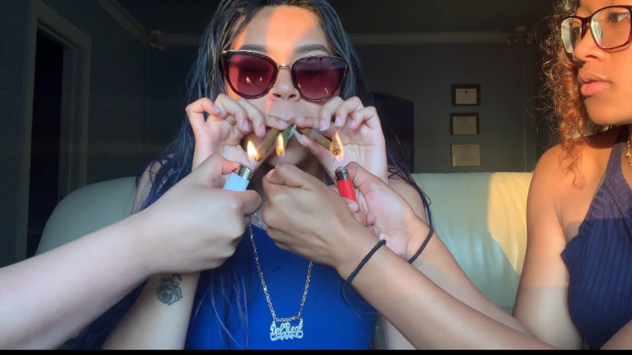 Smoke with us (Chisme) 😂💨