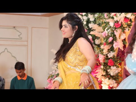 Best Dance By Bhabhi ❤  Lo Chali Main Apne Dever Ki Baraat Leke ! Hum Aapke hai Kaun  #Weddingdance
