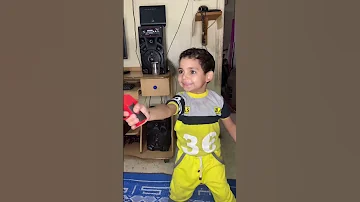 لما اخواتك يكونو بيلعبو حرب ويقتلوك معاهم 