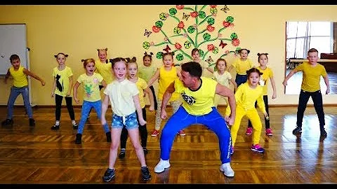 ZUMBA KIDS - Electronic Song - Minions / Instagram: @dovydaszumba