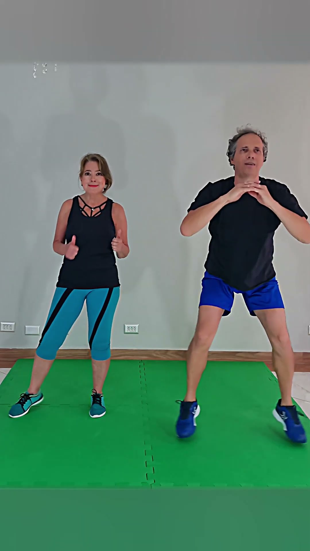 Parte 11 ?Fique Sequinha e Emagreça: Treino Cárdio, Exercícios Localizados para Coxas e Glúteos