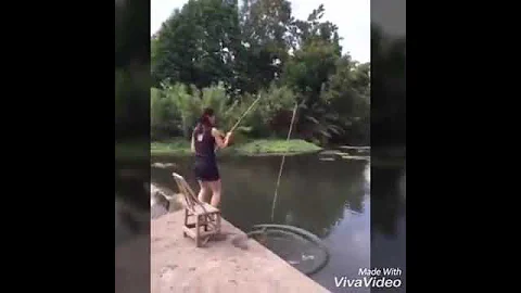 إضحك مع الصيد الغبي 