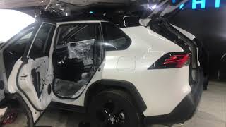 Toyota RAV 4 шумо-тепло-виброизоляция comfortmat. Установка тишины в салоне кроссовера