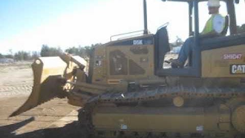 Start-Up procedures for a D5 Dozer