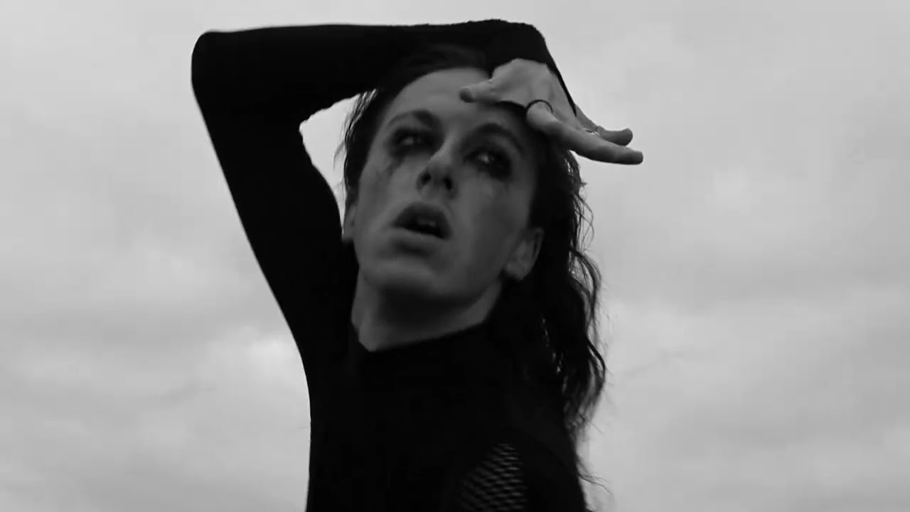 Jalousie - Angèle (clip non officiel)