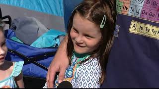 Long Islanders squeeze in last bits of summer at Tobay Beach