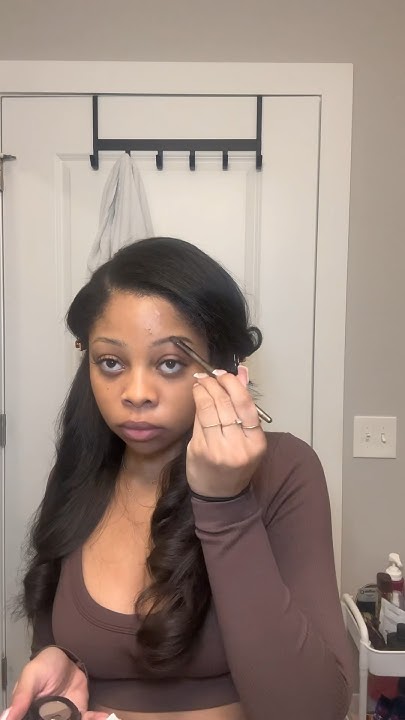  My everyday hair and makeup look #shorts #grwm #shorts - YouTube