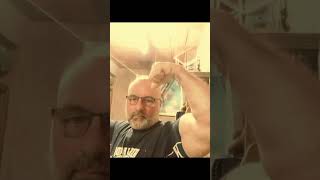 Big.nordio Mostra Le Braccia Da 53Cm Natural Alla Faccia Di 4 Doppati Di Merda Che Fanno Le Live