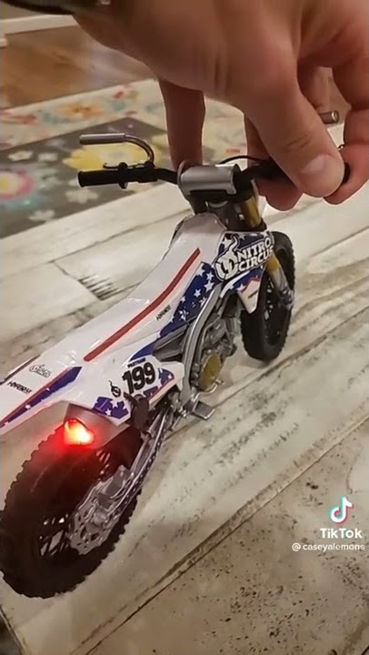 අම්මෝ පට්ට පහර