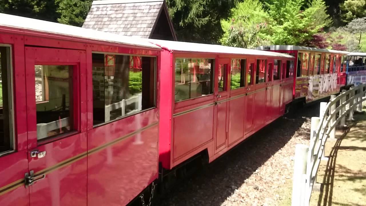 15インチゲージ 蒸気機関車カンブリア号発車(修善寺虹の郷) - YouTube