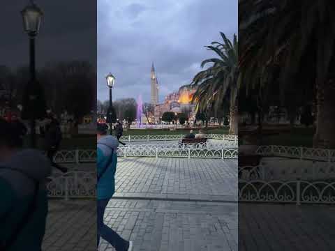 روعة الآذان من مسجد السلطان أحمد في إسطنبول اسطنبول