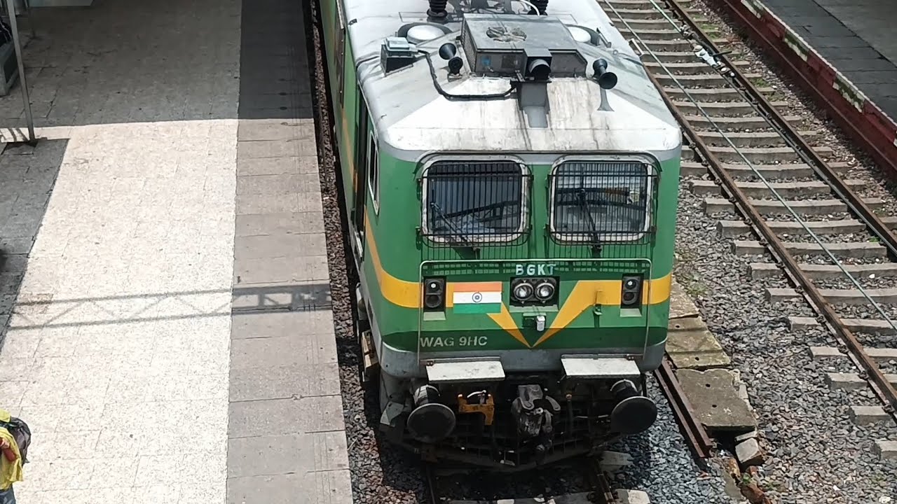 | Wag-9 Crossing Majherhat Station | Overbridge view | মাঝের হাট স্টেশন | মালগাড়ি Wag9 |