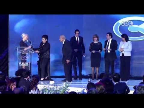 إسعاد يونس تكرم الدكتور شريف مختار في حفل مرور 5 سنوات على سي بي سي